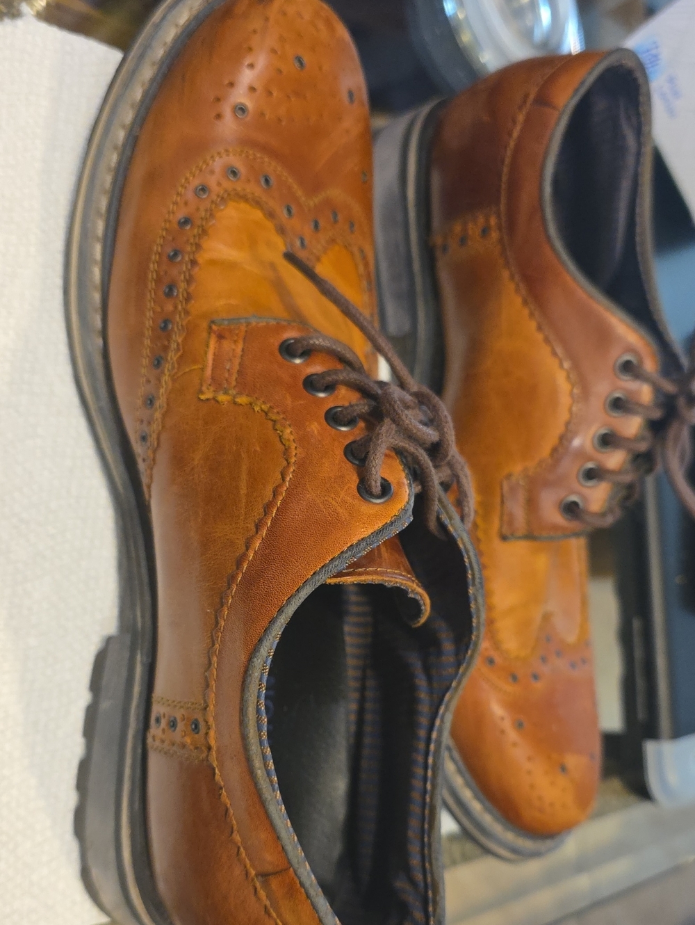 Kenneth Cole Reaction Tan Leather Wingtip Oxfords